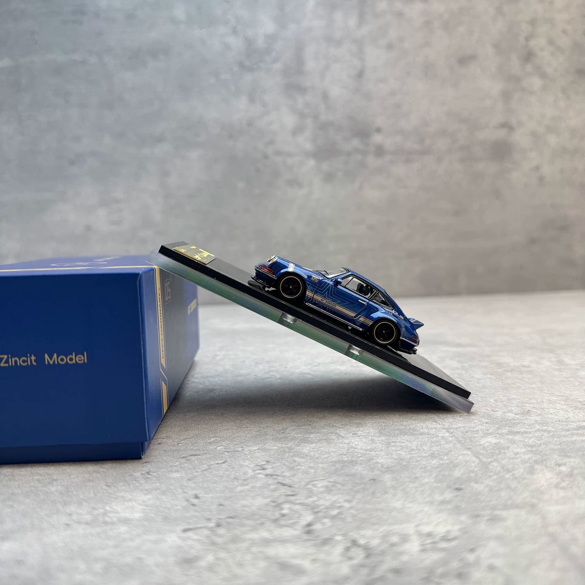ZINCIT 1:64 Porsche Singer DLS Diecast Model Car – Foshan Exhibition Limited Edition Alloy Collectible