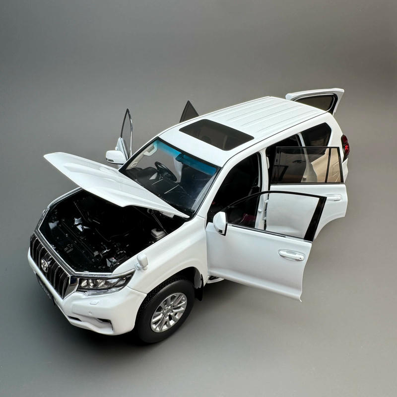 YC Model Toyota Land Cruiser Prado LC150 2018 1:18 Diecast Model Car