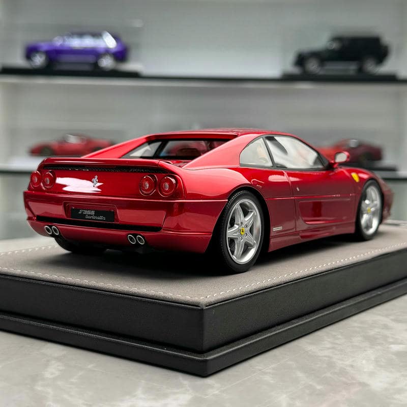 V8 Model 1:18 Ferrari F355 Resin Model Car