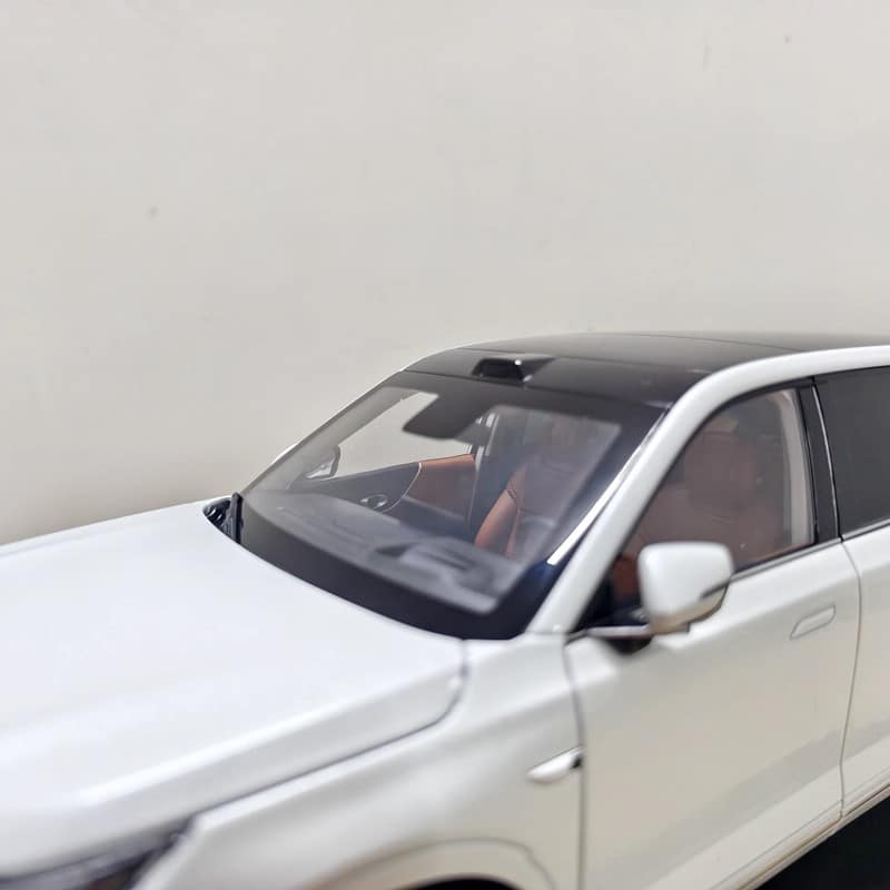 OEM GAC Trumpchi S9 1:18 Diecast Model Car
