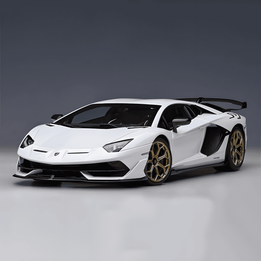 AutoArt Lamborghini Aventador SVJ 1:18 Scale Diecast Model – Diecast Supercar Collection(White)
