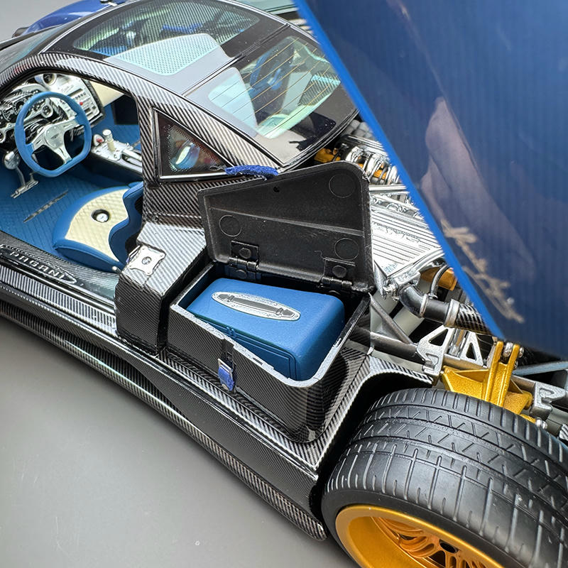 Almost Real 1:18 Pagani Zonda Tricolore 2010 Diecast Car