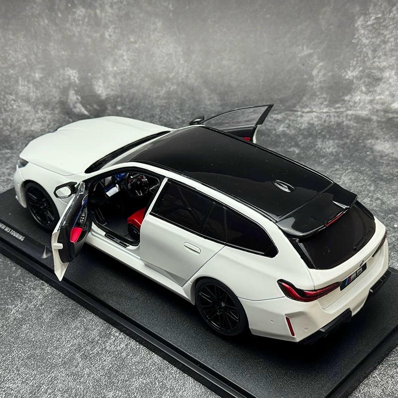 SOLIDO 1:18 BMW M5 Touring Diecast Model Car