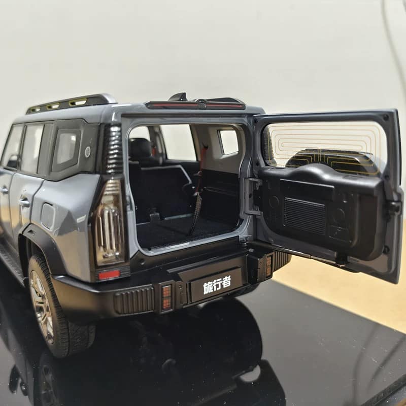 Official JETOUR T1 / T2 1:18 Diecast Model Car – Chery JETOUR Off-Road SUV Collectible
