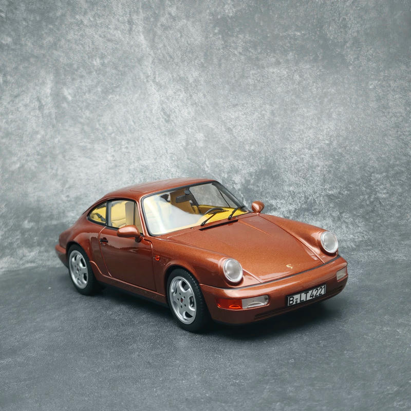 Norev Porsche 911 Carrera 2 1992 1:18 Diecast Model Car