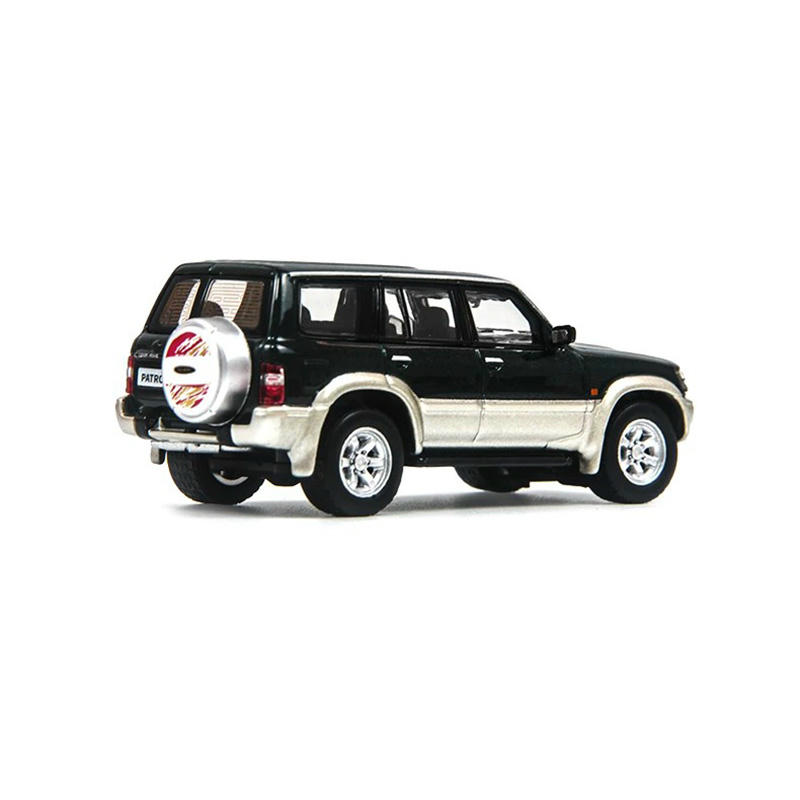 Paudi Model 1:64 Nissan Patrol Y61 (1998) Diecast Model