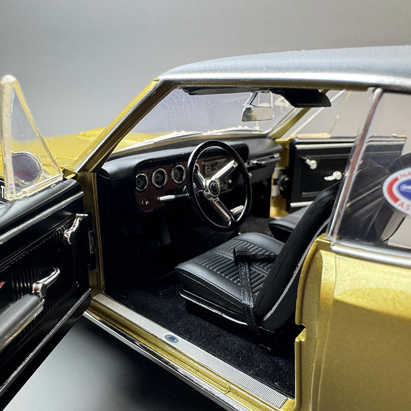 ACME 1:18 1966 Pontiac GTO Diecast Car – Gold