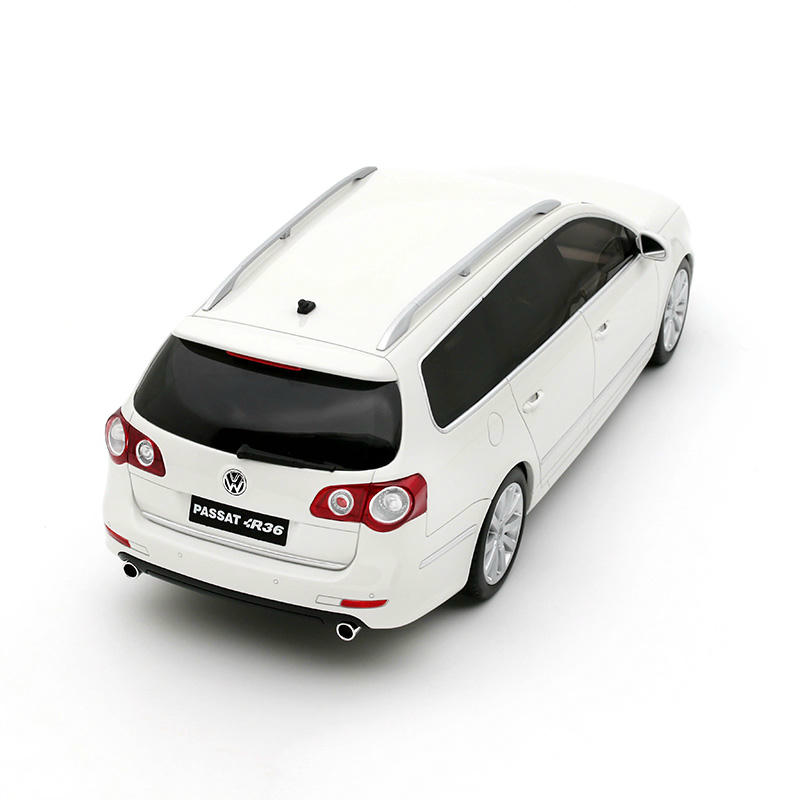 OTTO 1:18 Volkswagen Passat R36 (B6) Resin Model