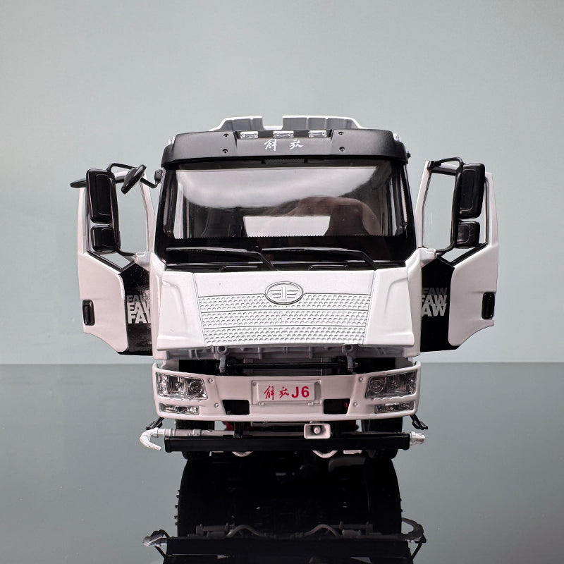 Jiefang J6 Sweeper Diecast Model – 1:24 Heavy-Duty Collectible by FAW