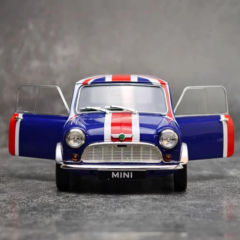 Tiny 1:18 BMW MINI #177 Alloy Collector Display Model