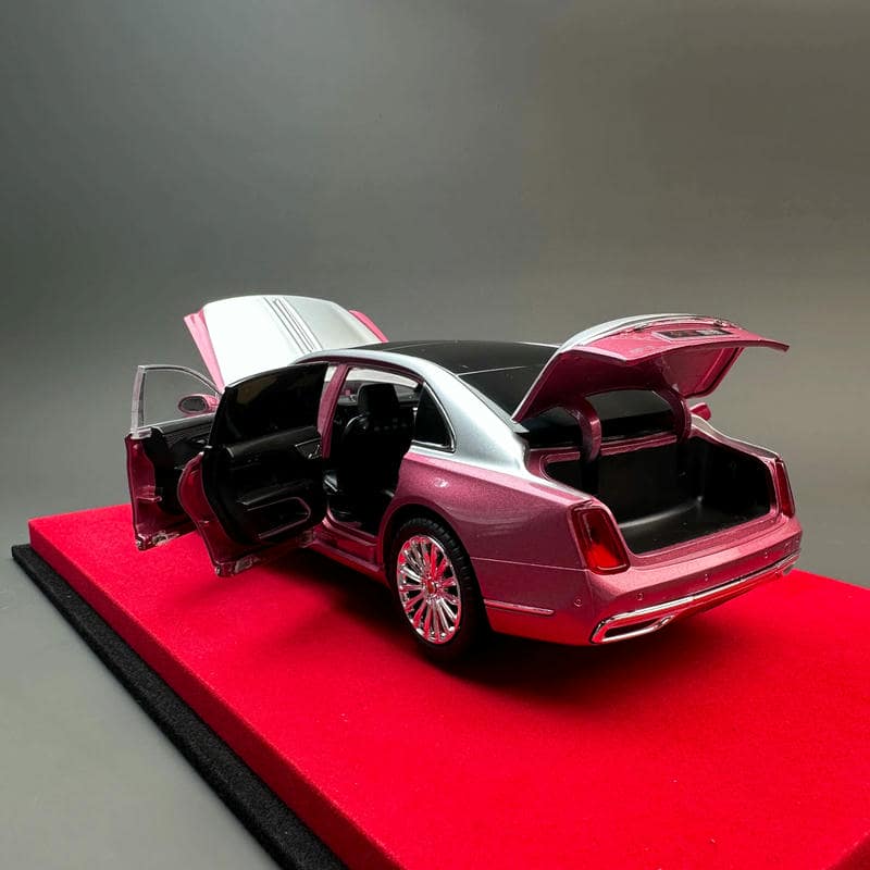 Hongqi Guoya 1:24 Diecast Model – FAW Golden Sunflower Luxury Sedan Collector Edition