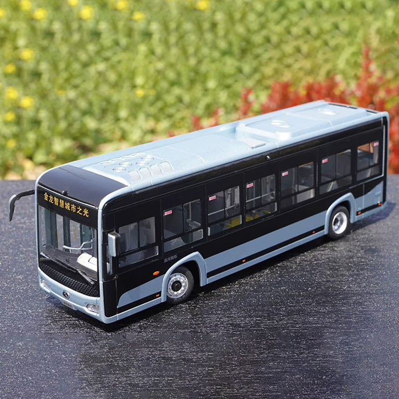 1:38 King Long XMQ6105G Alloy Bus Model with Lights