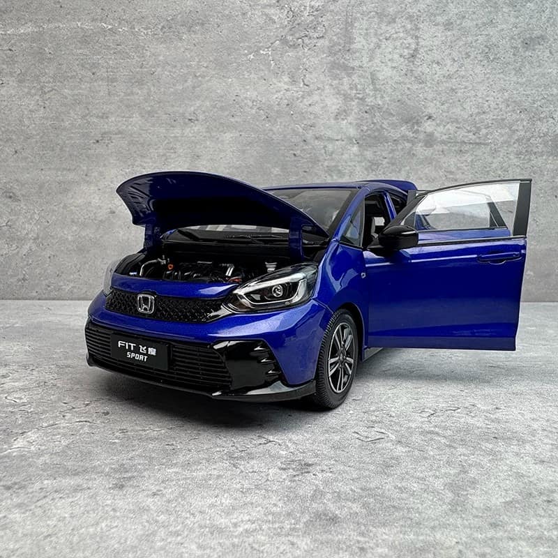 Original Manufacturer 1:18 Honda Fit 2023 (4th Generation) Diecast Model