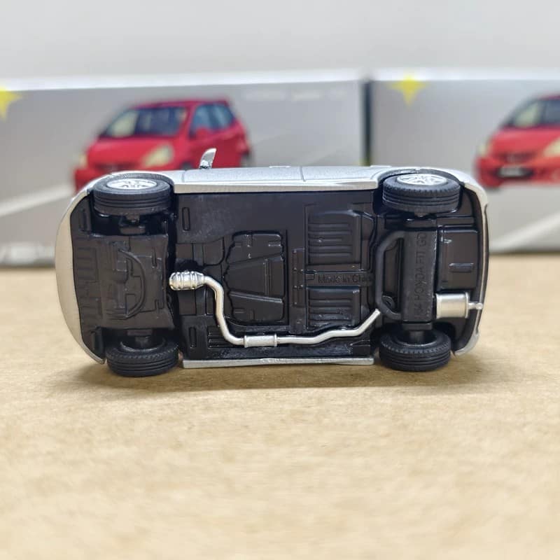 Sonic Gear 1:64 Honda Jazz 2001 Diecast Model