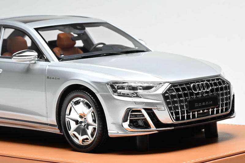 Vehicle Art 1:18 Mercedes-Benz Audi A8L Horch Resin Model