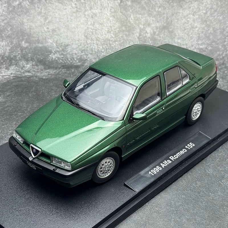 Alfa Romeo 155 Carabinieri 1996 1:18 KK Diecast Model Car