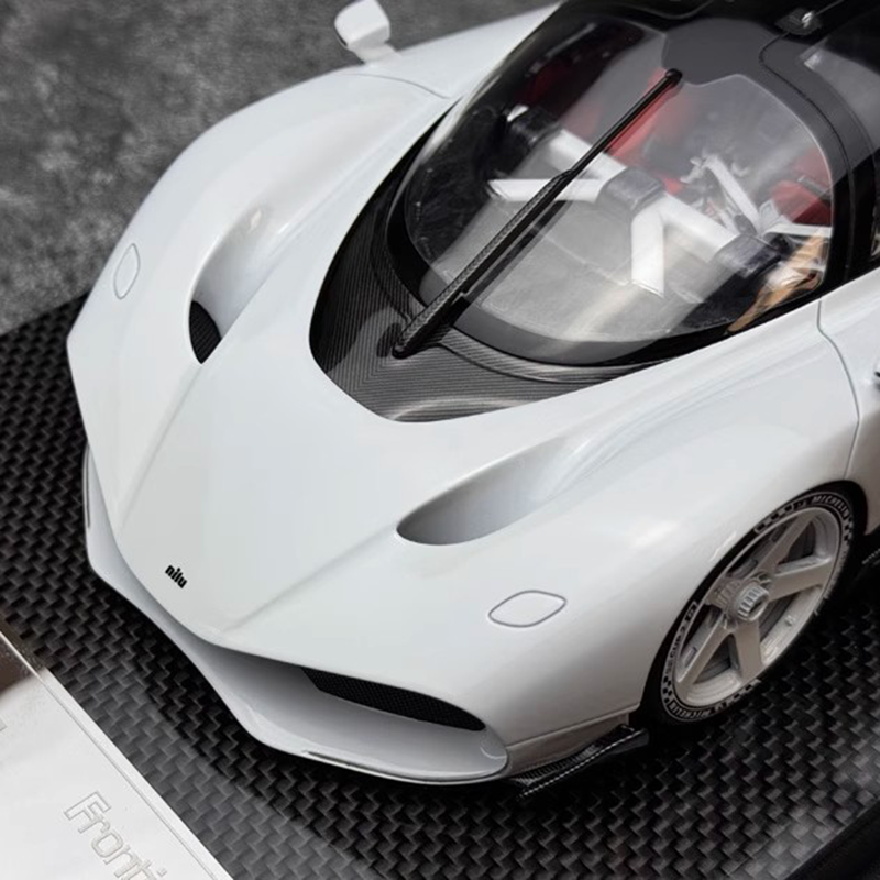 Frontiart FA Nilu27 White 1:18 Limited Resin Model Car
