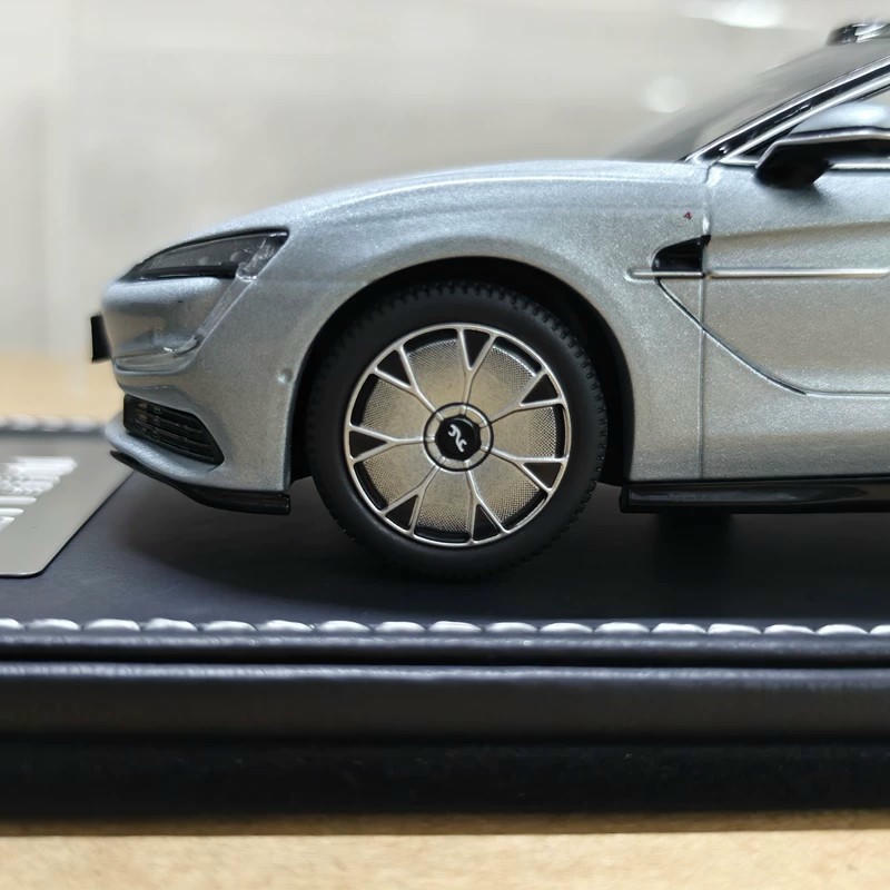 1:32 BYD U7 Alloy Model Car with Display Case