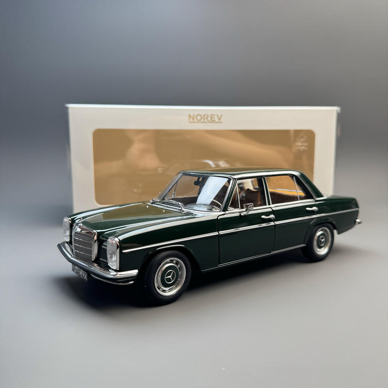 Norev Mercedes-Benz 200 W115 1968 1:18 Diecast Model Car – Green