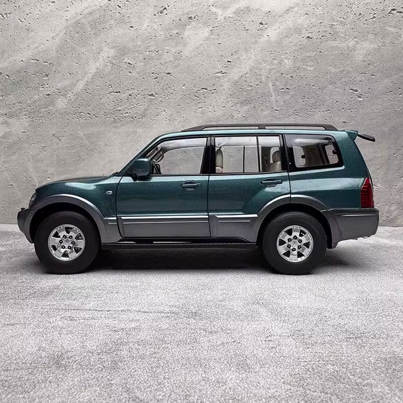 YC Model Mitsubishi Pajero V73 – 1:18 Scale Limited Edition Diecast Model