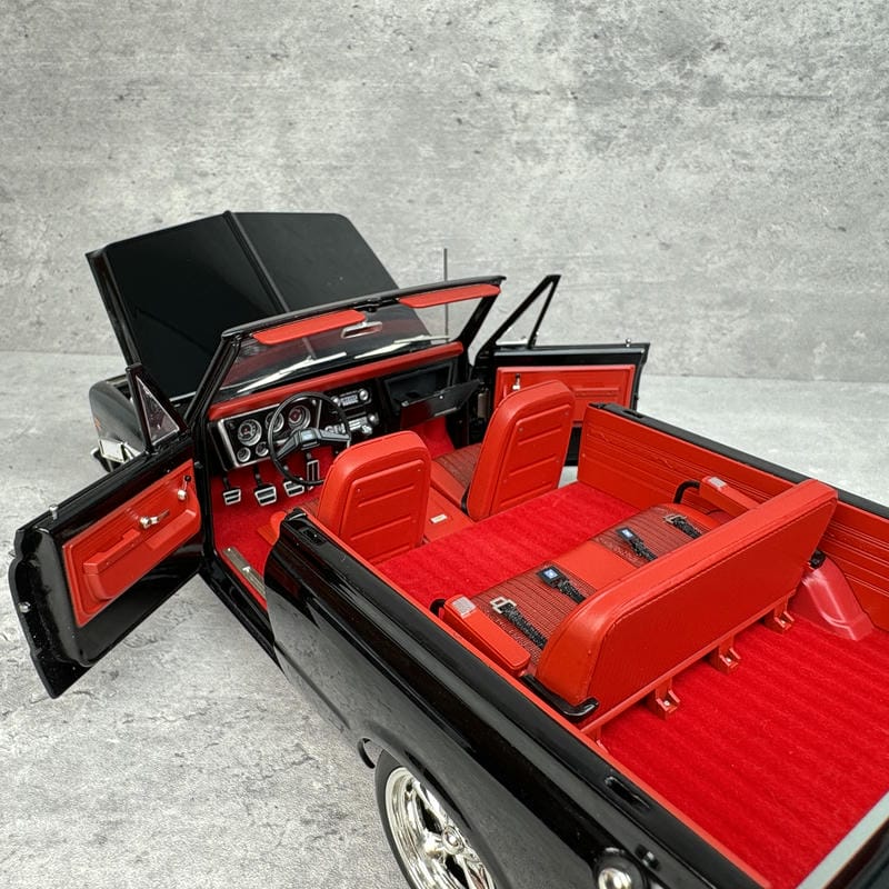 ACME 1972 Chevrolet Blazer Custom 1:18 Alloy Diecast Model Car