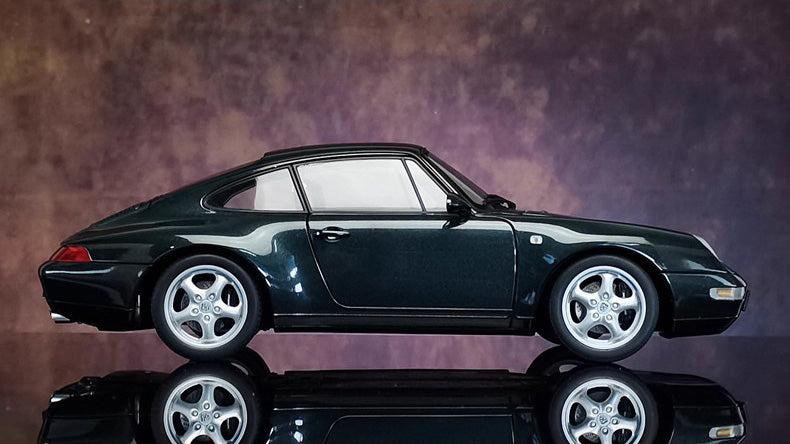 AUTOart 1:18 Porsche 911 (993) Carrera Diecast Car Model