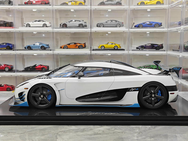 FrontiArt 1:8 Koenigsegg Agera RSR Resin Model Car