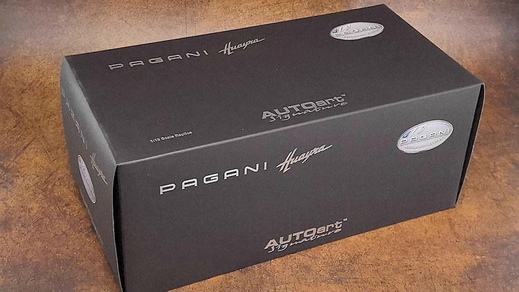 AUTOart Pagani Huayra 1:18 Diecast Car