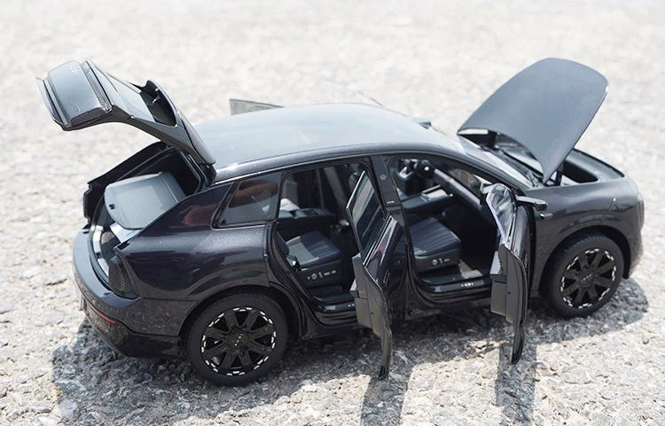 Original SAIC Audi AUDI E7X 1:18 Diecast Model Car