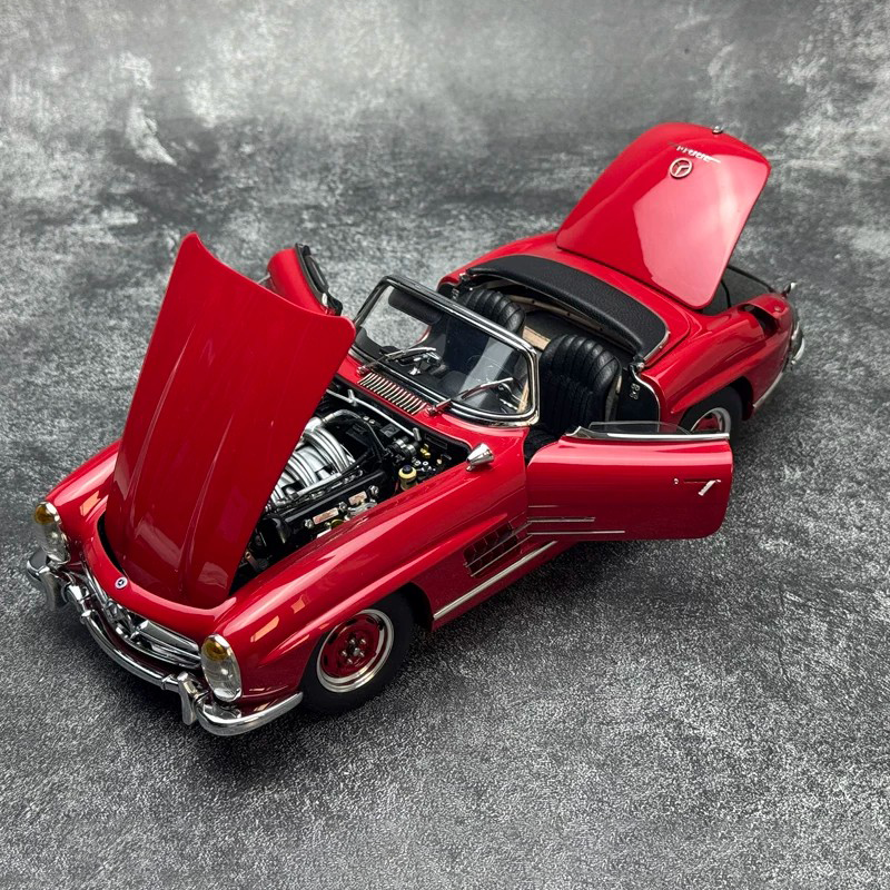 CMC 1:18 Mercedes-Benz 300SL Roadster Coupe Diecast Model