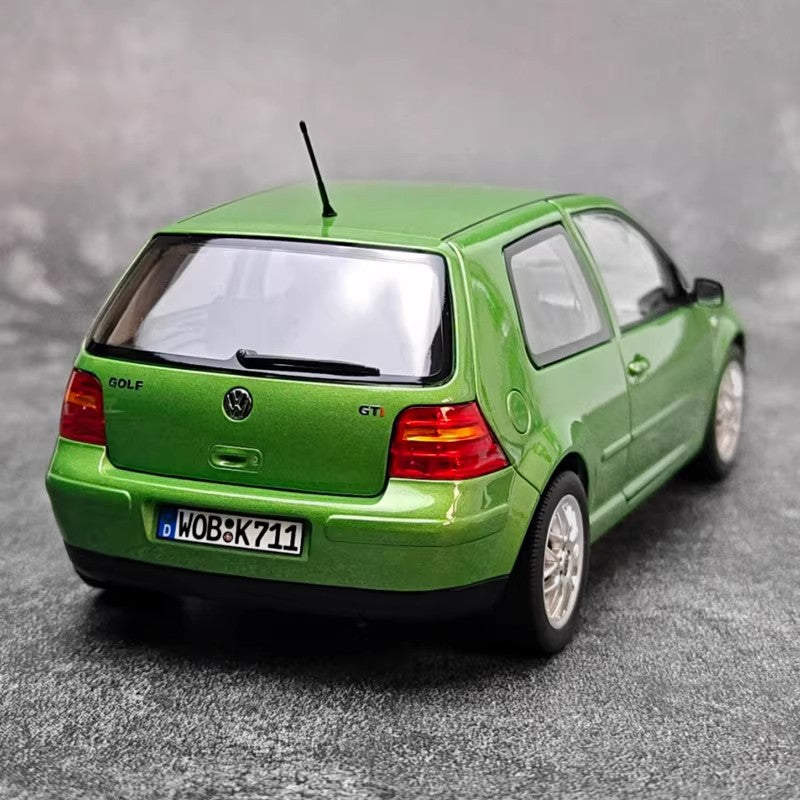Norev Volkswagen Golf GTI Mk2 1989 1:18 Diecast Model Car