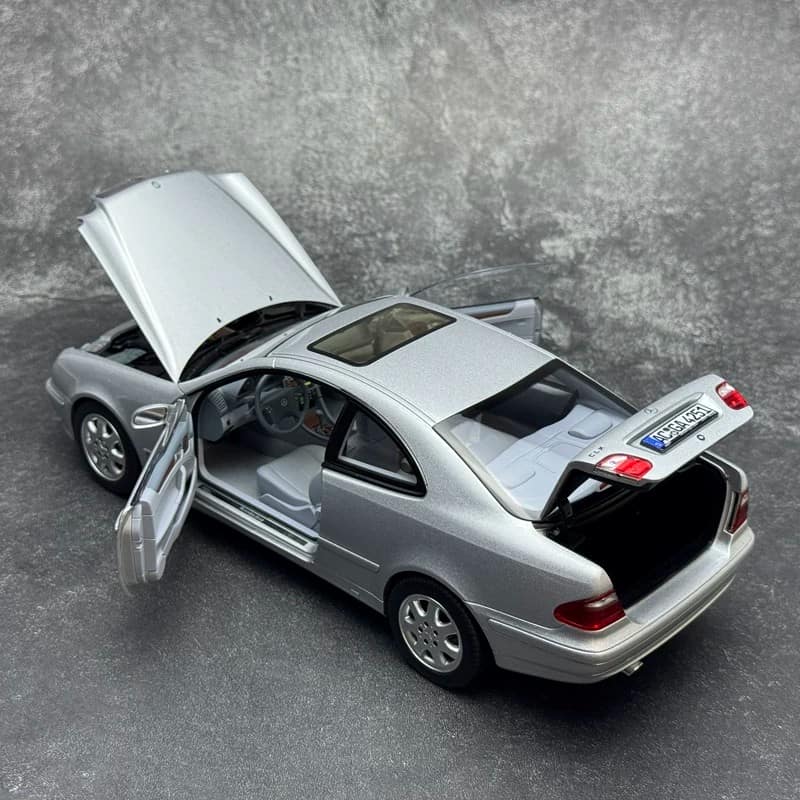 NOREV 1:18 Mercedes-Benz CLK Coupe (C208) 2000 Diecast Model