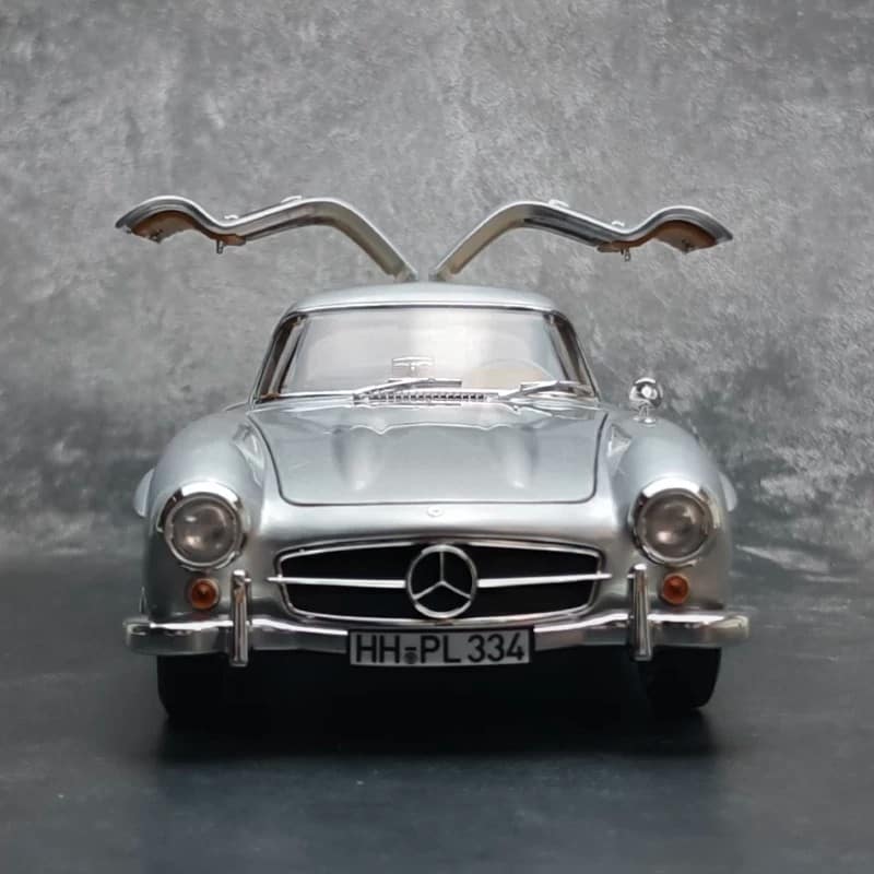 Norev 1:18 Mercedes-Benz 300SL W198 1954 Diecast Model Car