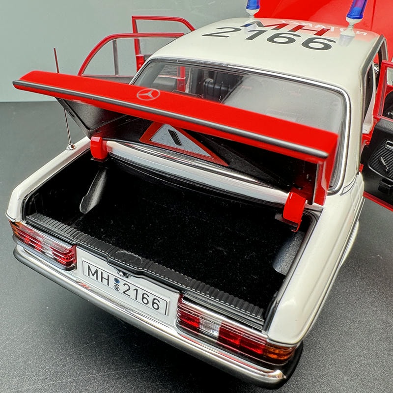 Norev 1:18 Scale Benz 200 (W123) Red & White Emergency Ambulance 183834 –  Diecast Model Collection