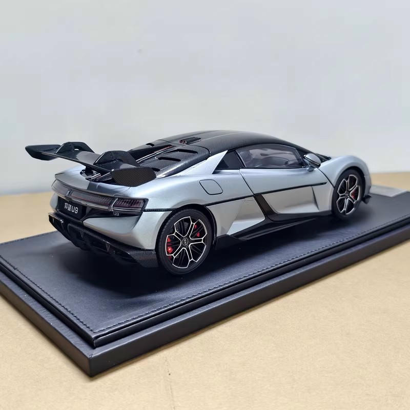 1:18 BYD Yangwang U9 Electric Supercar Diecast Model