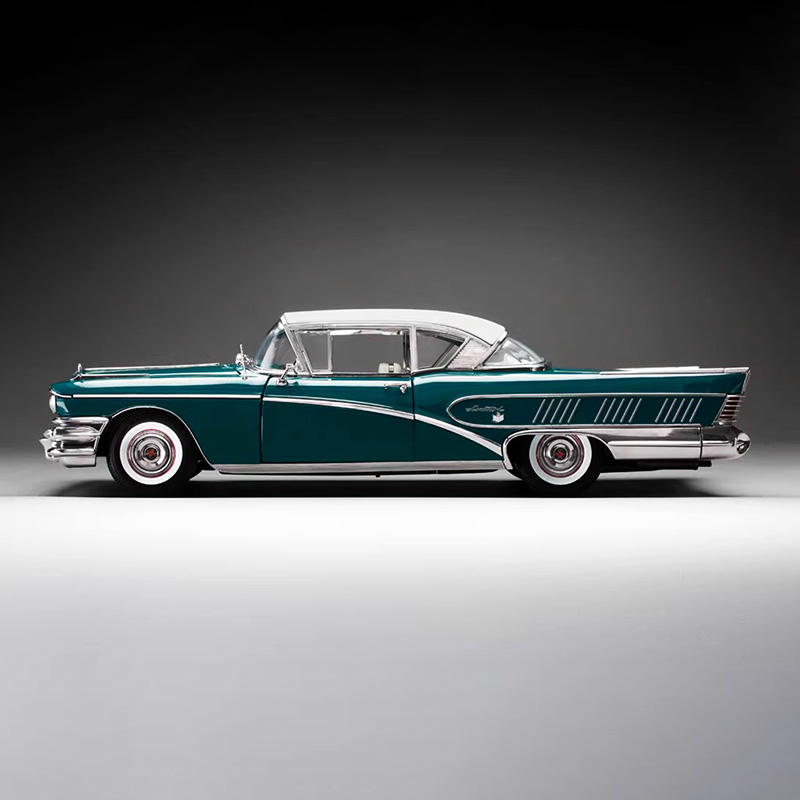 SunStar 1:18 Buick Limited Riviera Coupe 1958 Diecast Model Car