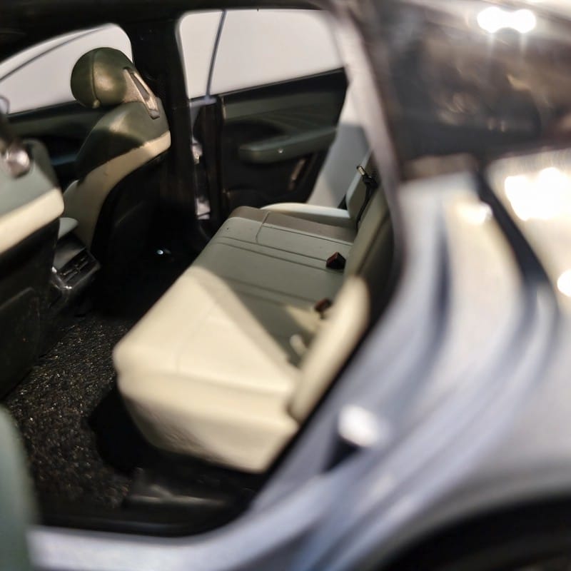 Dongfeng Nissan N7 1:18 Alloy Diecast Model Car