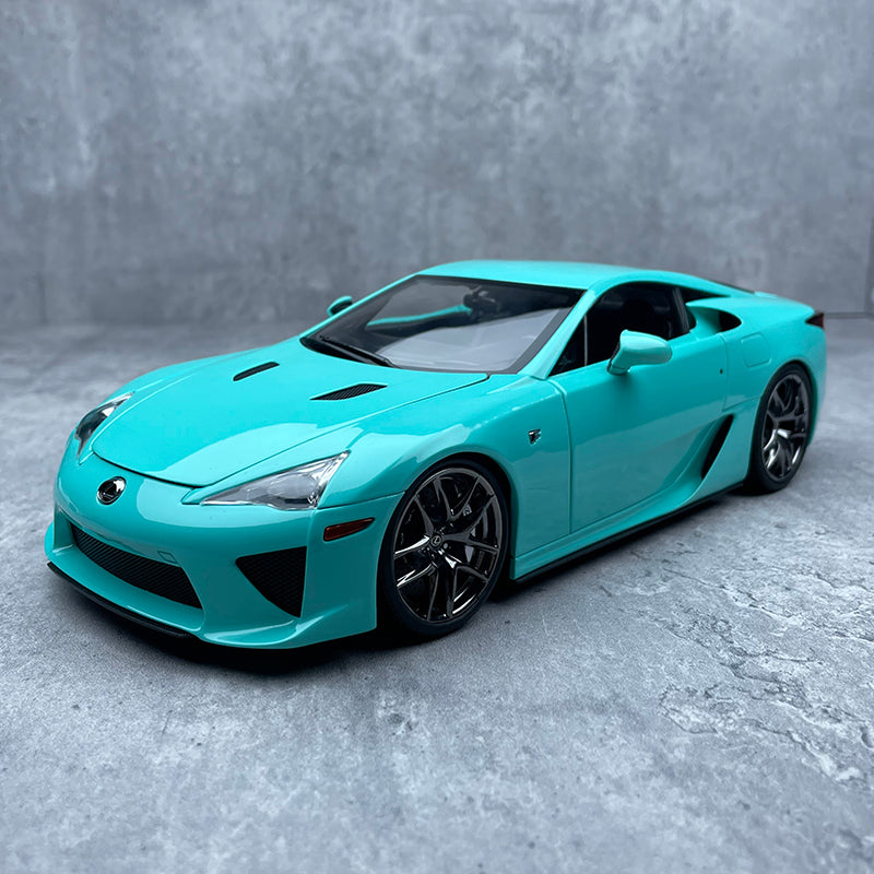 Lexus LFA 1:18 Die-Cast Alloy Model (Pop-Up Spoiler Edition – Collector Display)