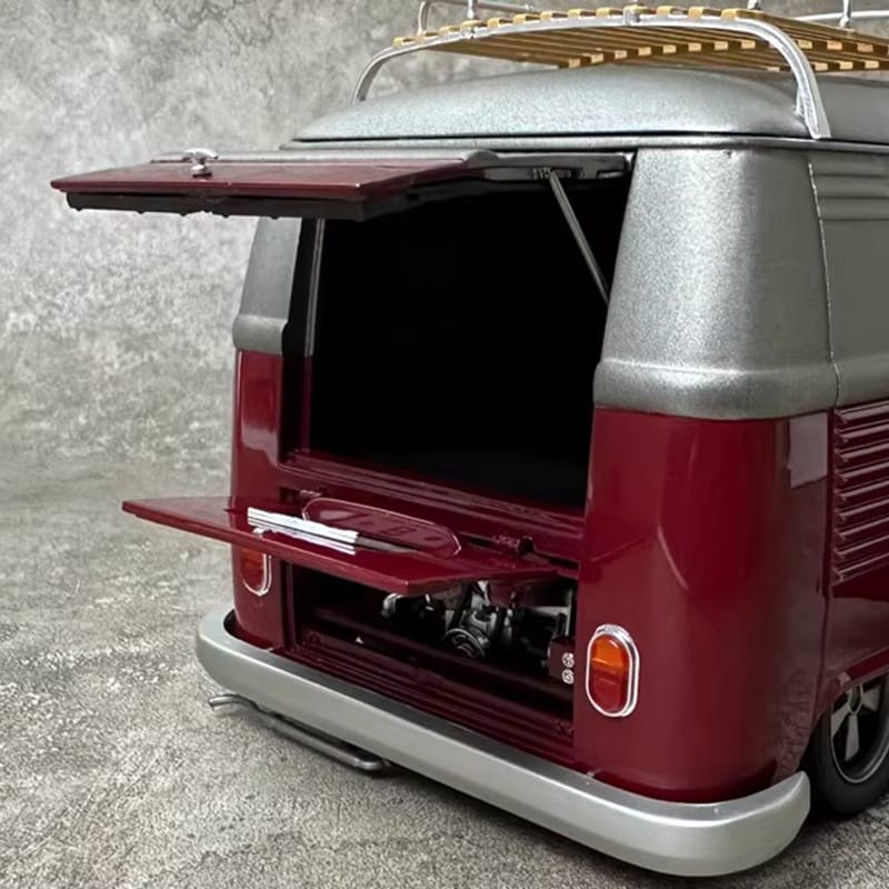 Schuco Volkswagen VW T1b Lowrider Bus 1:18 Diecast Model