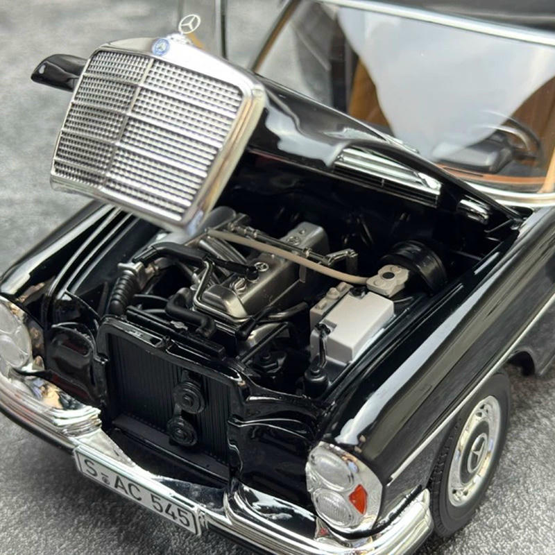 Norev 1:18 Mercedes-Benz 280 SE 1968 (W108) Diecast Model – 183762