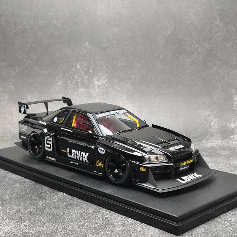 GT Spirit 1:18 Nissan Skyline GT-R R34 LB-Super Resin Model