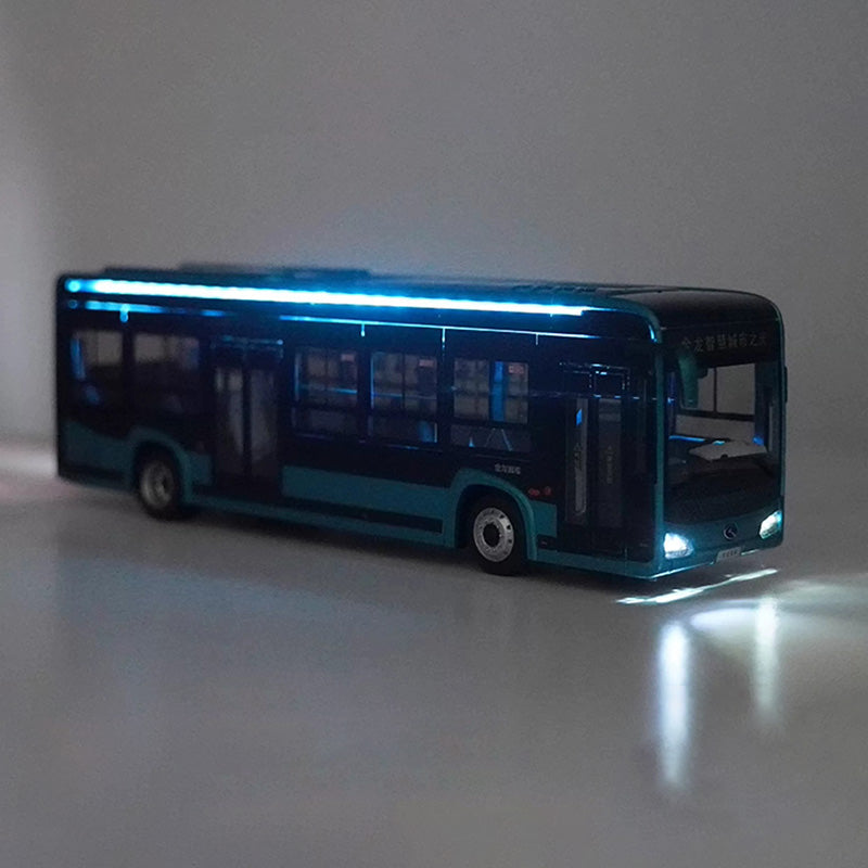 1:38 King Long XMQ6105G Alloy Bus Model with Lights