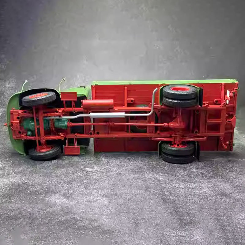 Mercedes-Benz L3500 Truck Transporter 1:18 Diecast Model