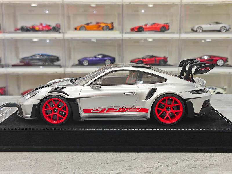 HH Model Porsche 992.1 GT3 RS 1:18 Resin Model Car