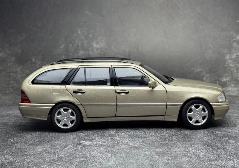 NOREV 1:18 Mercedes-Benz C-Class T-Model W202 Diecast Model Car – Classic C-Class Estate Collector
