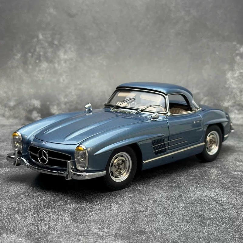 CMC 1:18 Mercedes-Benz 300SL Roadster Coupe Diecast Model