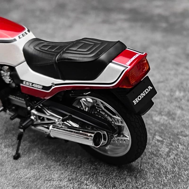 AOSHIMA 1:12 Honda CBX 400F Alloy Motorcycle Scale Model