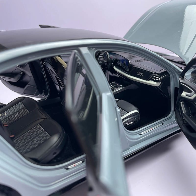 FAW Audi A5L 1:18 Alloy Diecast Model Car