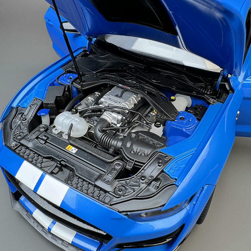 AutoArt 1:18 Ford Mustang Shelby GT500 Alloy Diecast Model Car