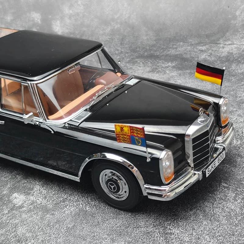 KK Scale Mercedes-Benz 600 Pullman W100 1:18 Diecast Model Car